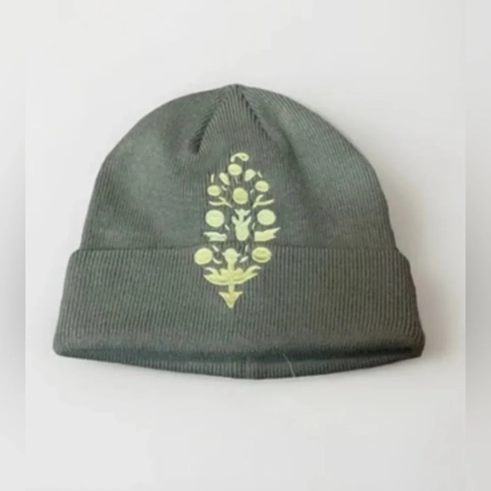 NWT Free People Movement OS Iconic Buti Logo Beanie Hat in Sage/Sour Citrus New
